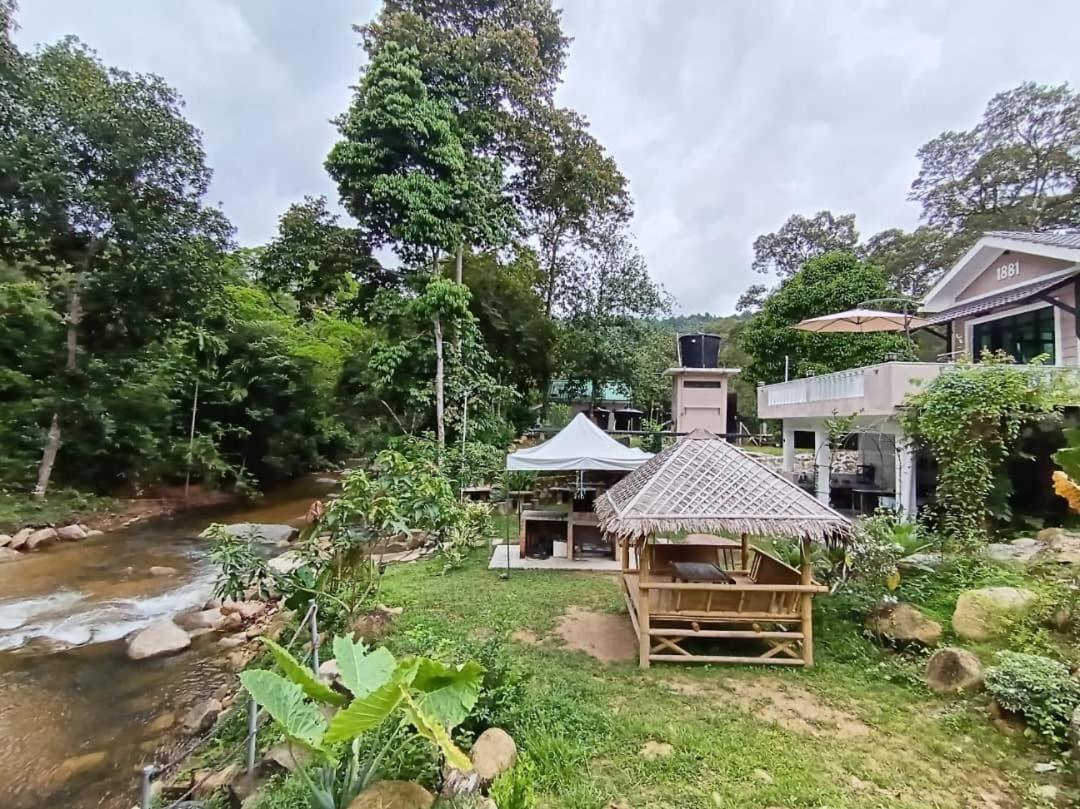 Dango1881Muslim Riverstay Padang Rengas Exterior foto